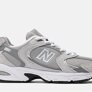 New Balance: 530 Grey🩶